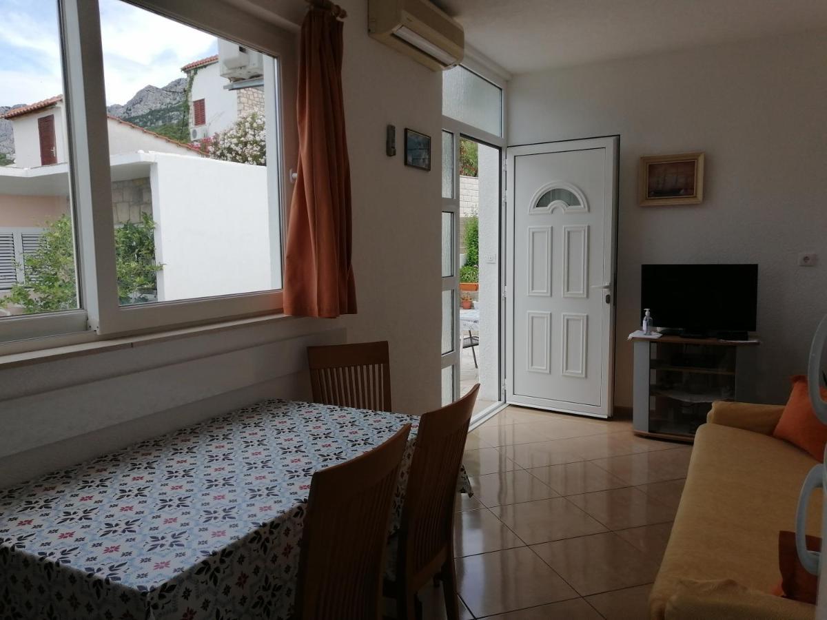 Apartmani Stipan Brela Ngoại thất bức ảnh