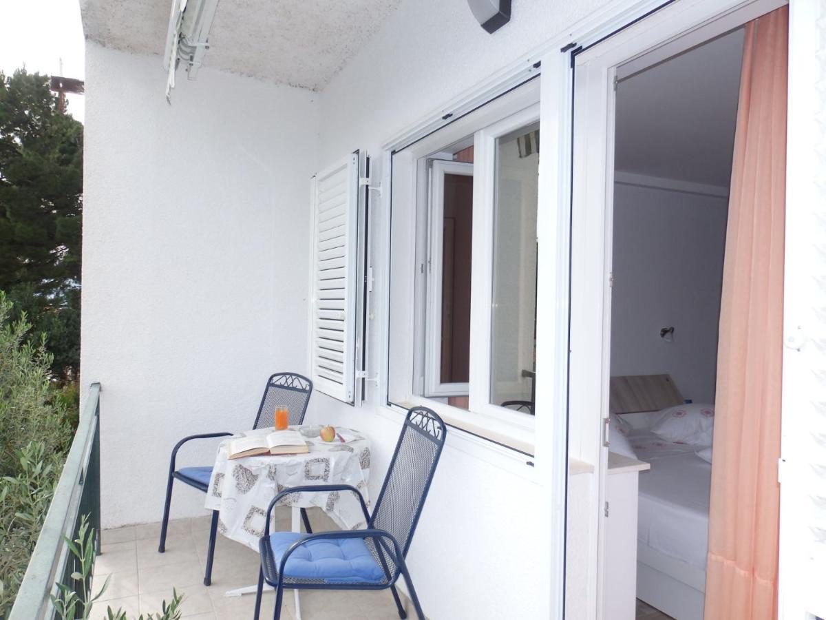 Apartmani Stipan Brela Ngoại thất bức ảnh