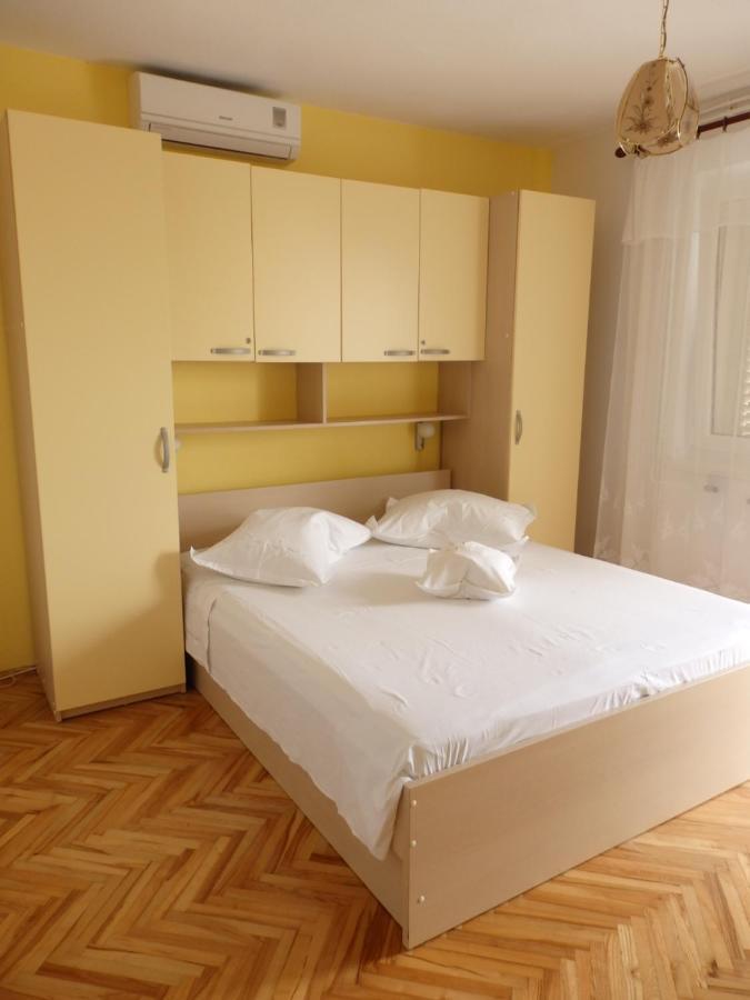Apartmani Stipan Brela Ngoại thất bức ảnh