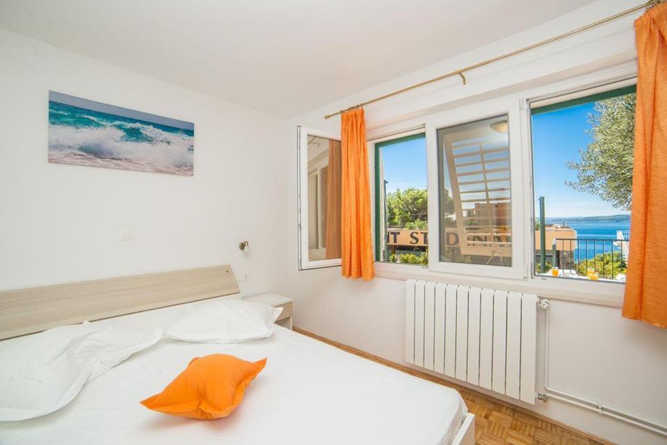 Apartmani Stipan Brela Ngoại thất bức ảnh