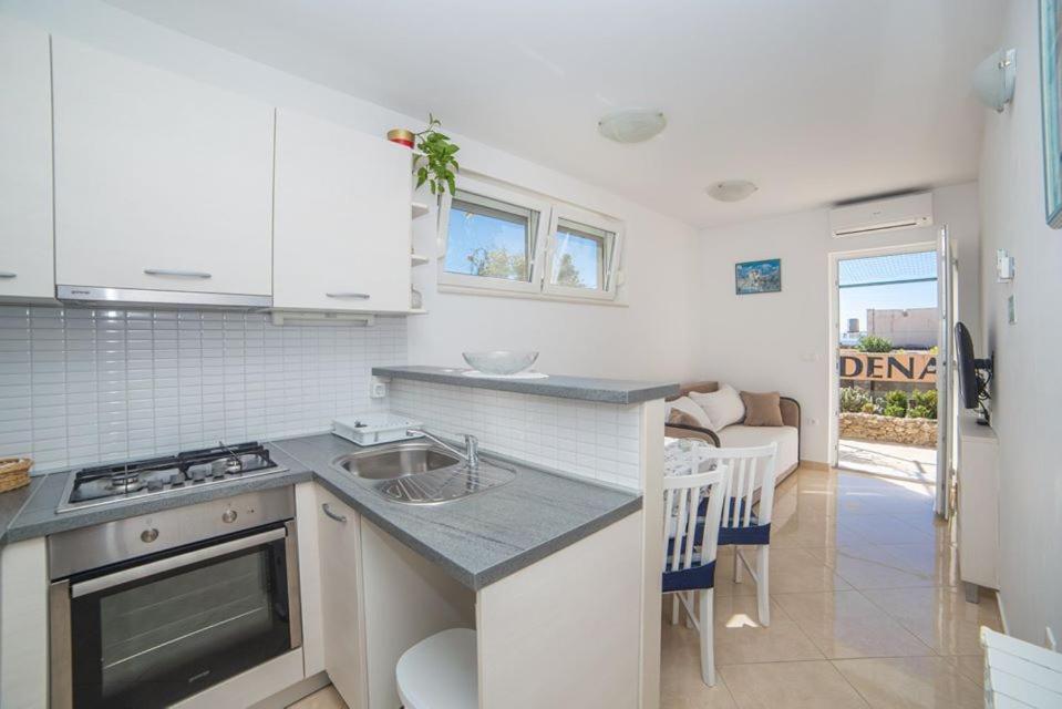 Apartmani Stipan Brela Ngoại thất bức ảnh