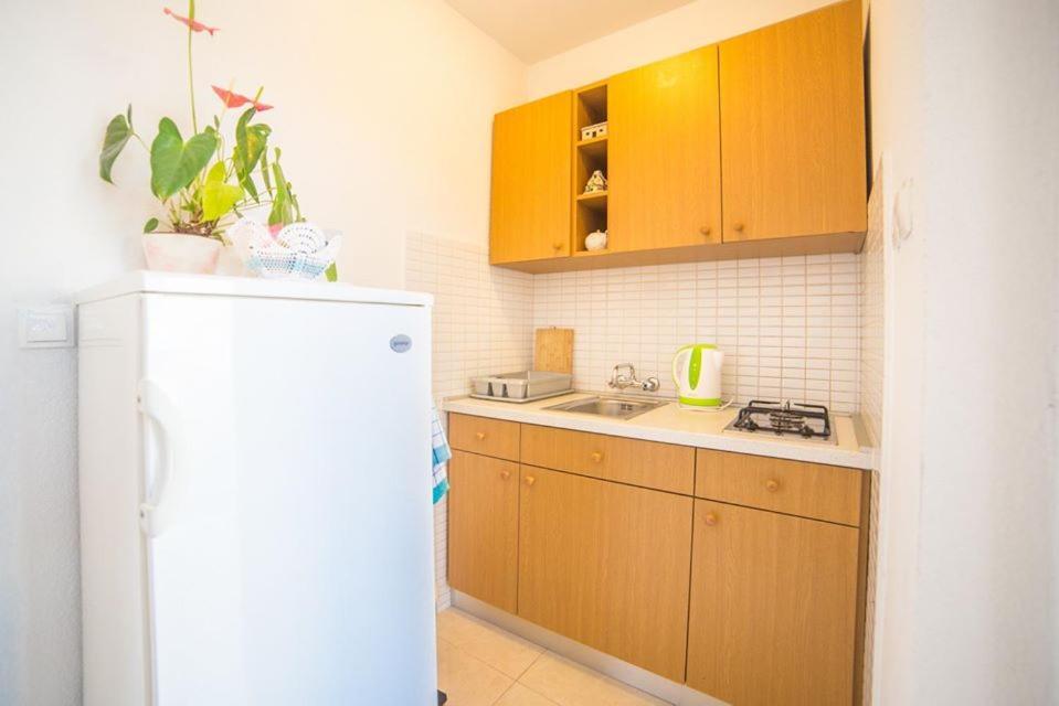 Apartmani Stipan Brela Ngoại thất bức ảnh