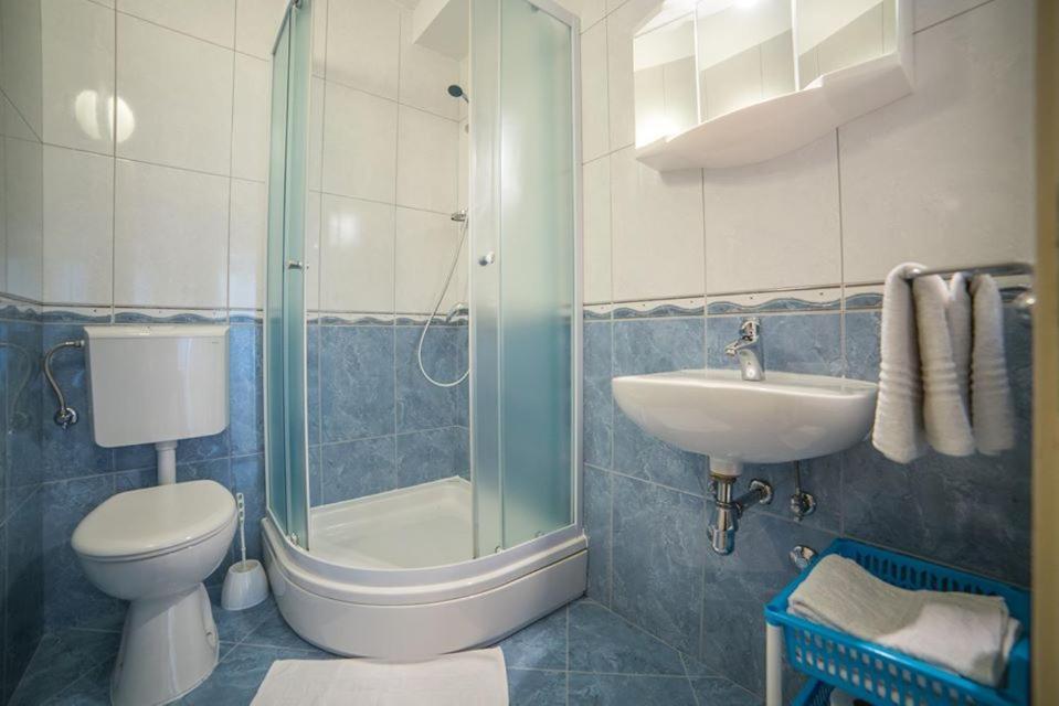 Apartmani Stipan Brela Ngoại thất bức ảnh
